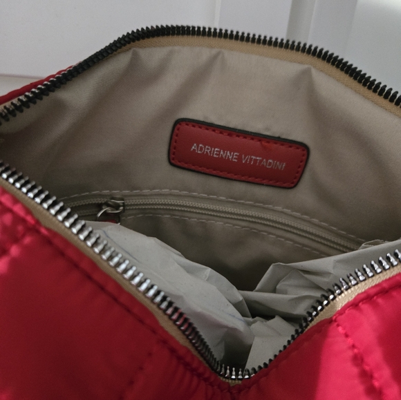 ADRIENNE VITTADINI Times Square Collection Quilted Nylon Crossbody Handbag - Picture 3 of 5